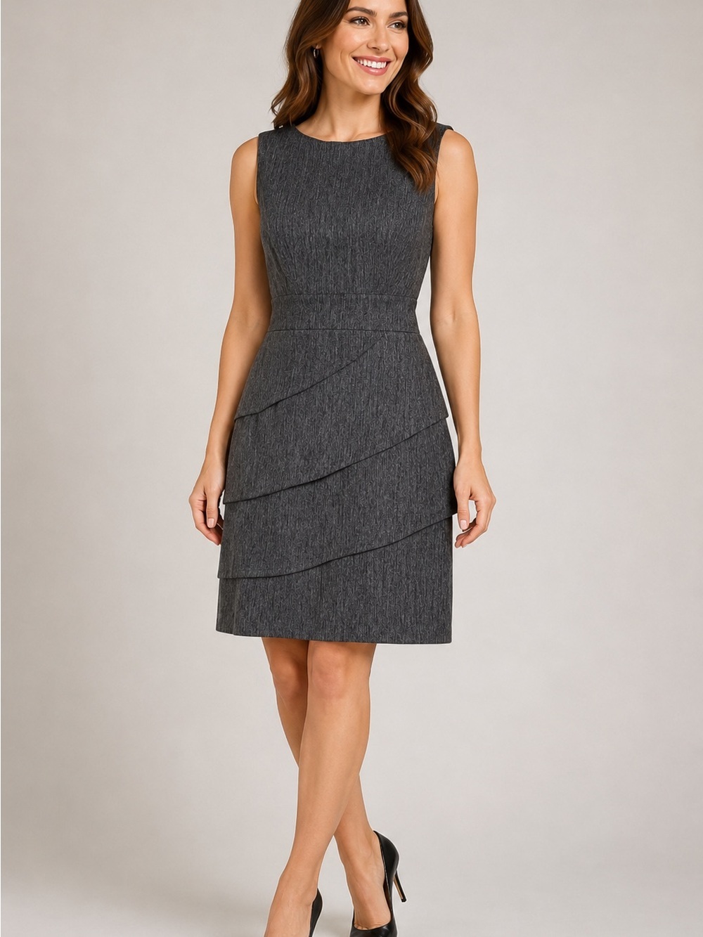 connected apparel Dress Size 6 Gray Sleeveless Tiered Sheath Dress